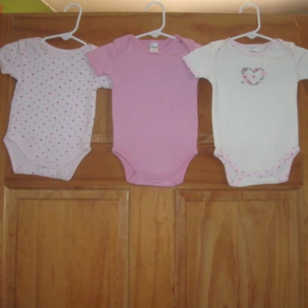 5/$30 Girls BabyGear Short Sleeve Bodysuit Bundle